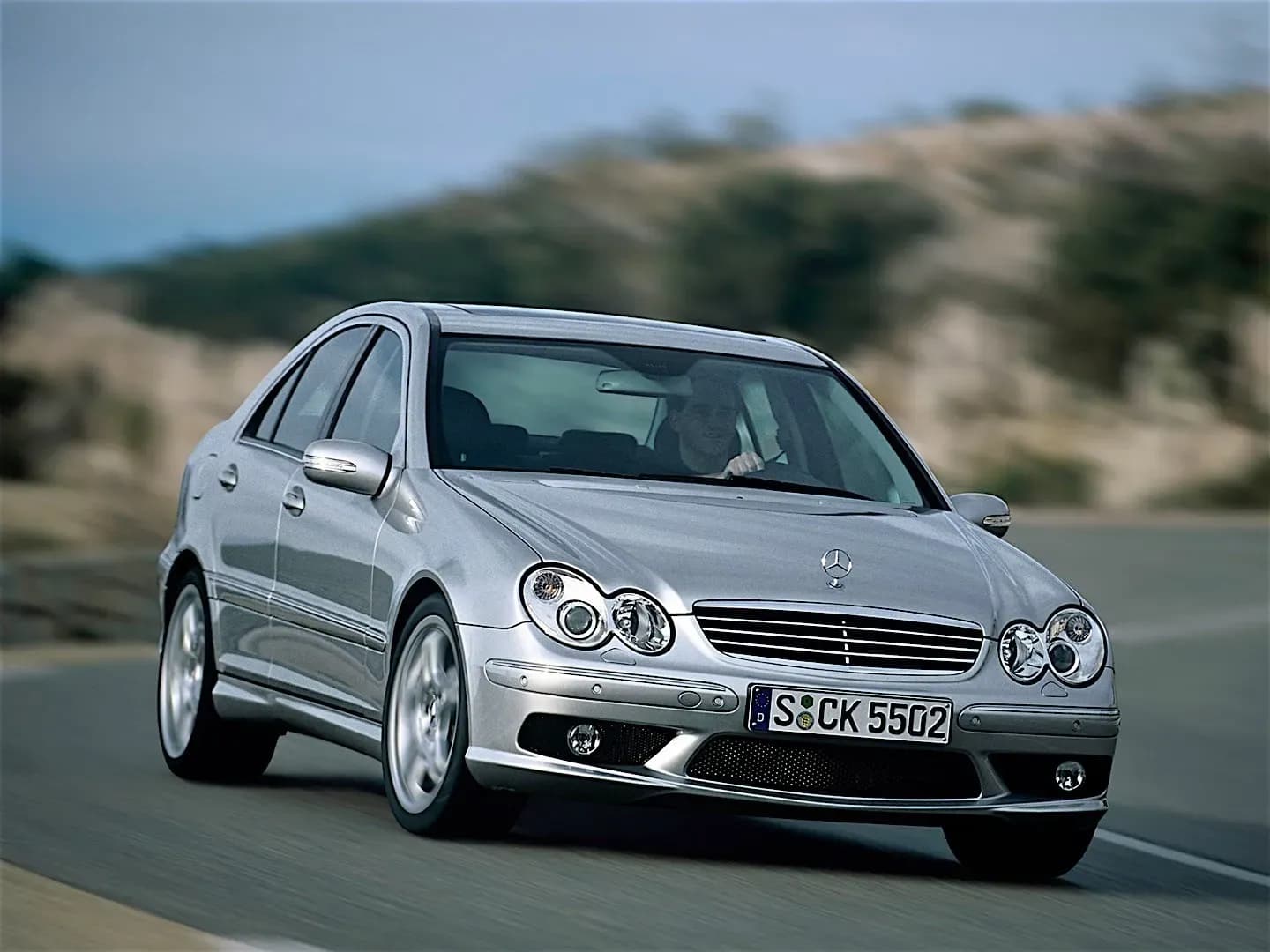 MERCEDES-BENZ-C-Klasse-AMG