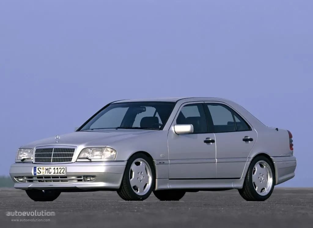 MERCEDES-BENZ-C-Klasse-AMG