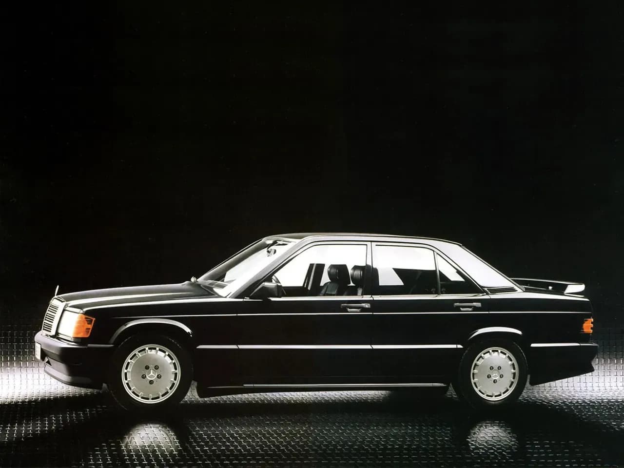 MERCEDES-BENZ-C-Klasse-AMG