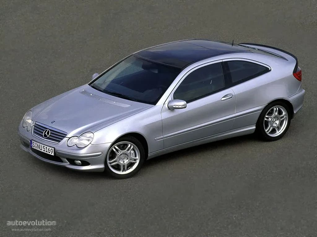 MERCEDES-BENZ-C-Klasse-SportCoupe-AMG