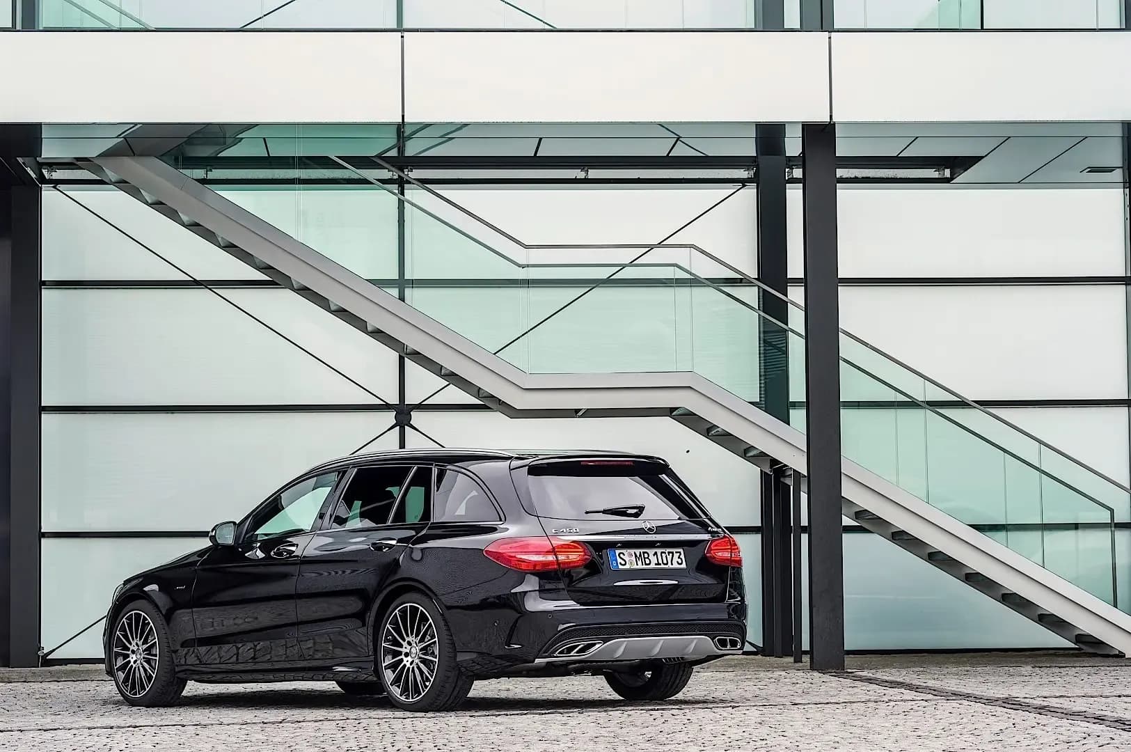 MERCEDES-BENZ-C-Klasse-T-Modell