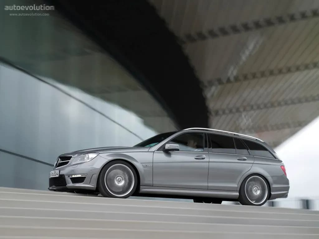 MERCEDES-BENZ-C-Klasse-T-Modell