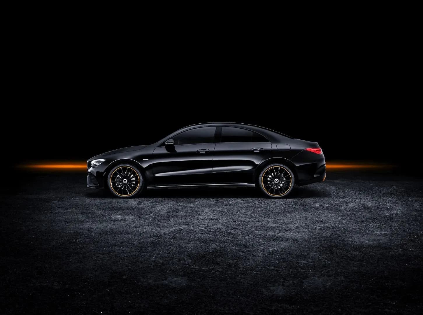 MERCEDES-BENZ-CLA-Klasse