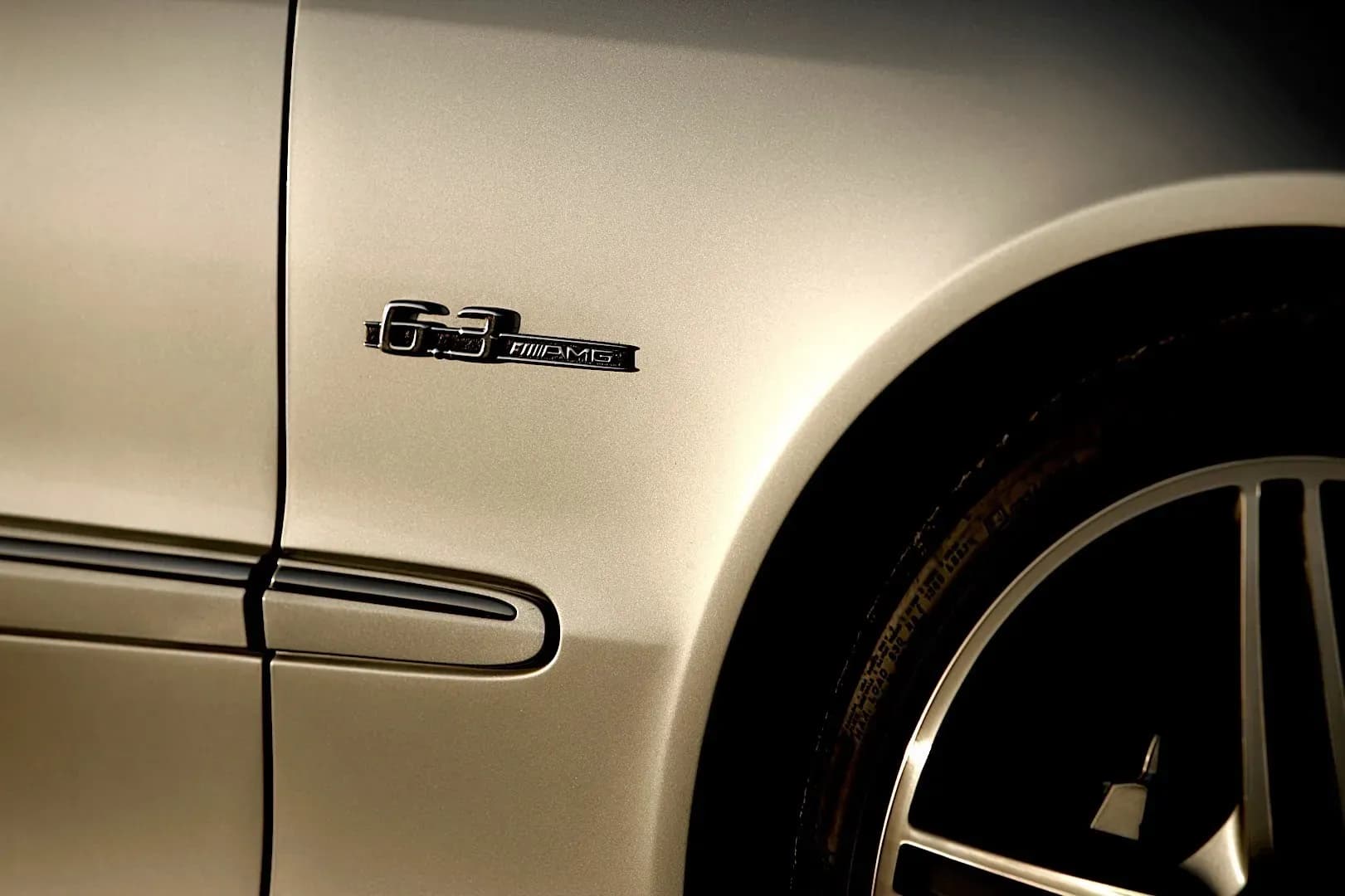 MERCEDES-BENZ-CLK-AMG