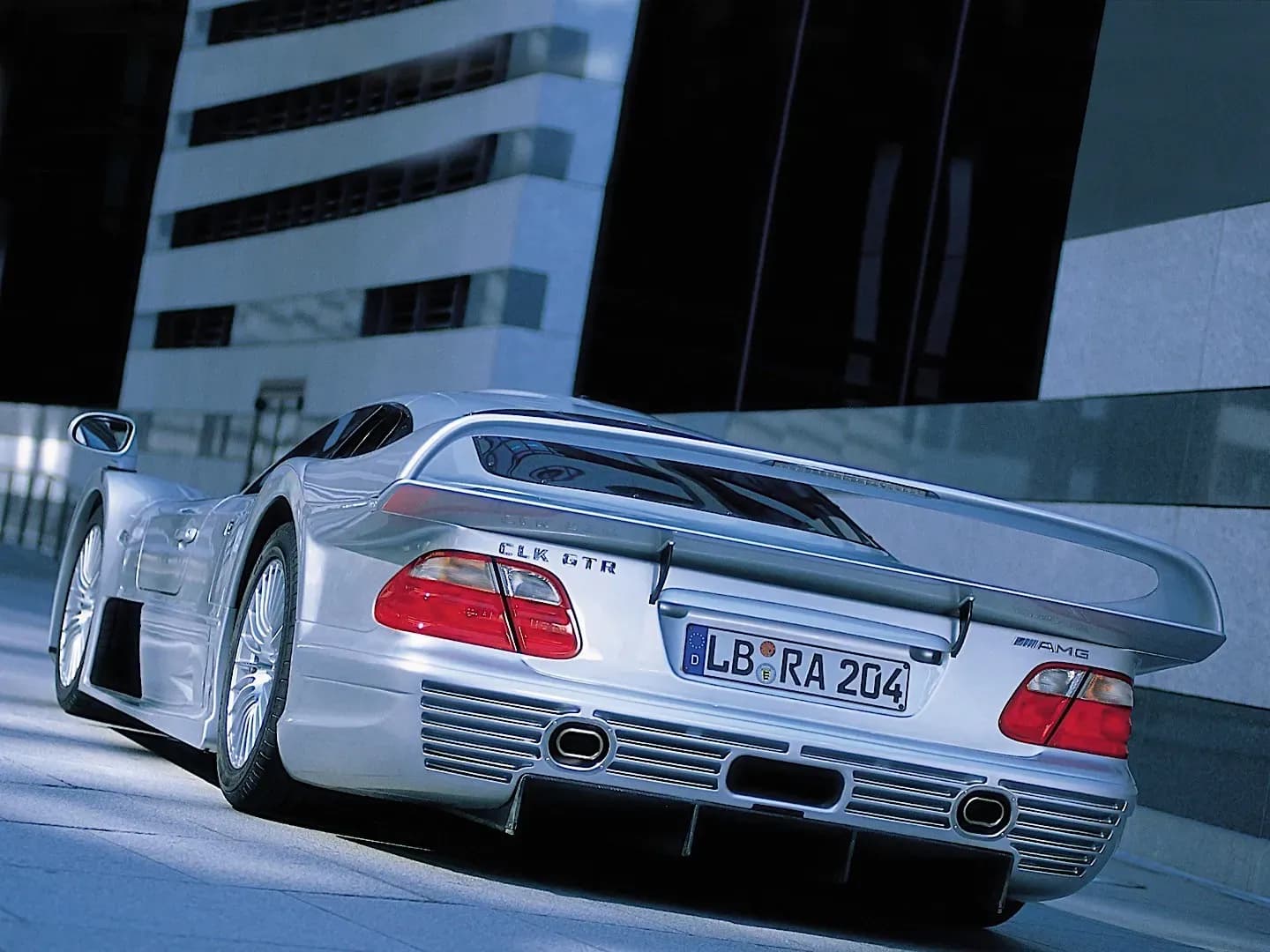 MERCEDES-BENZ-CLK-GTR