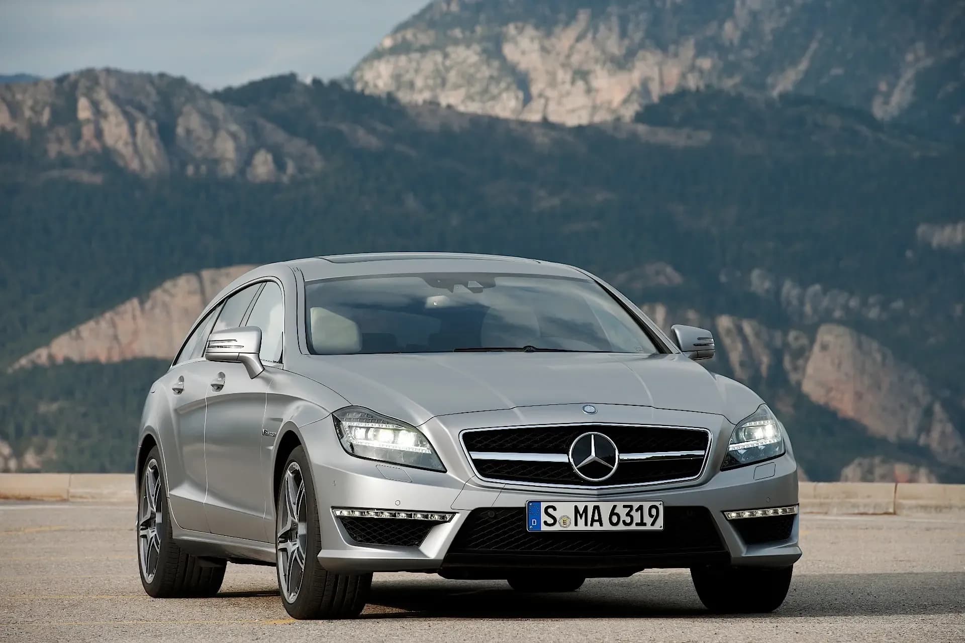 MERCEDES-BENZ-CLS-Shooting-Brake