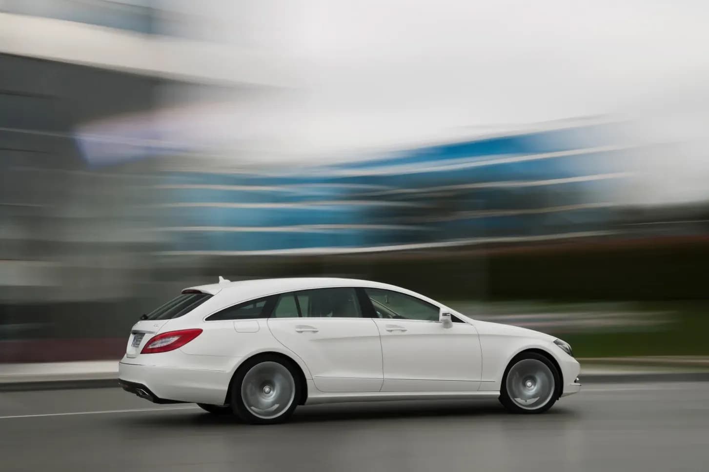 MERCEDES-BENZ-CLS-Shooting-Brake