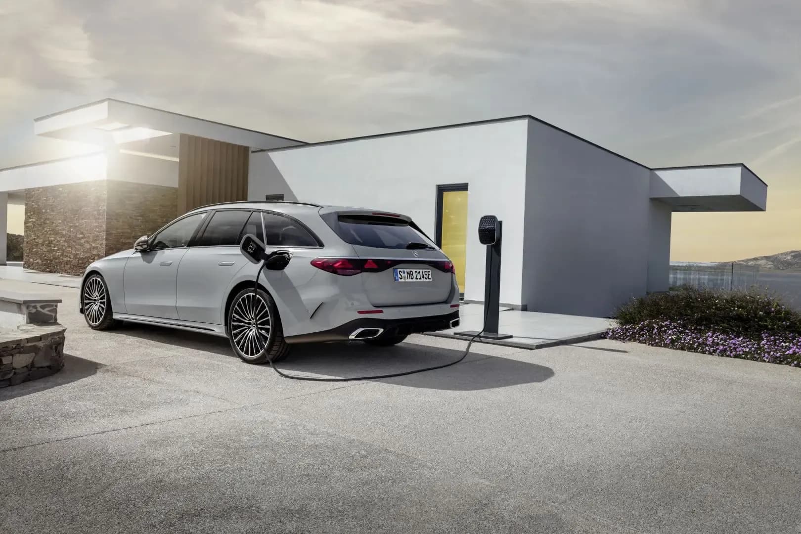 MERCEDES-BENZ-E-Class-T-Modell-All-Terrain