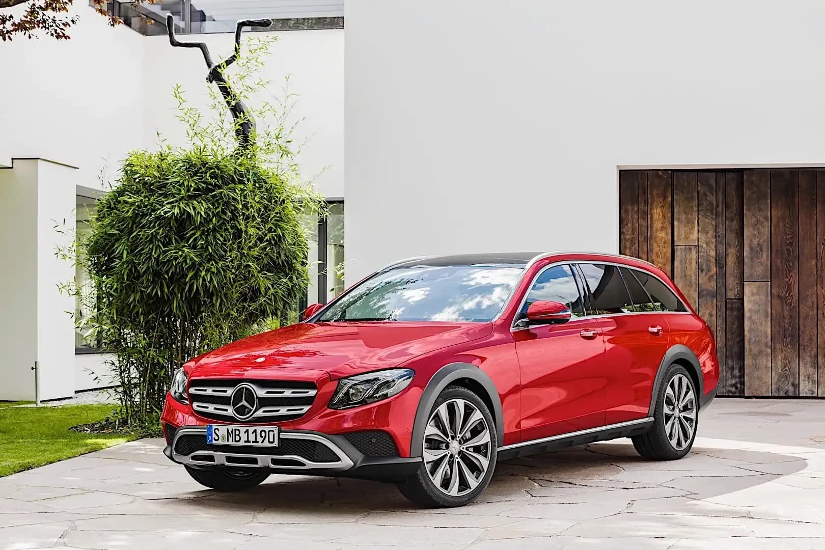 MERCEDES-BENZ-E-Class-T-Modell-All-Terrain
