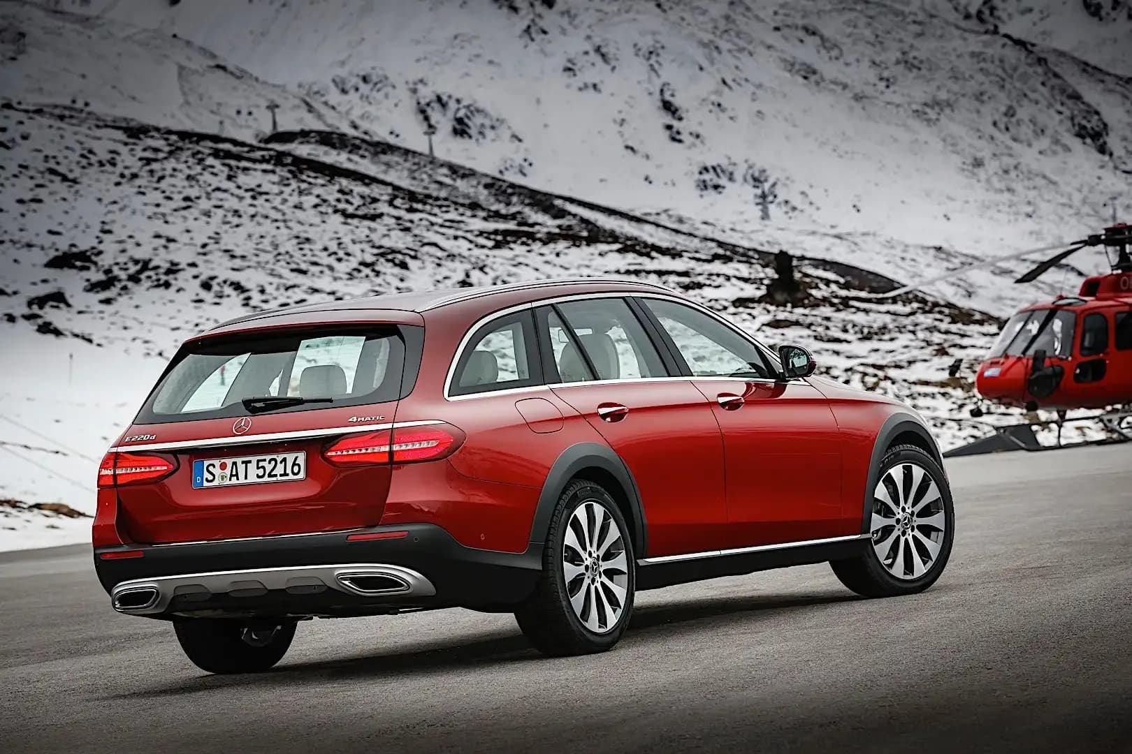 MERCEDES-BENZ-E-Class-T-Modell-All-Terrain