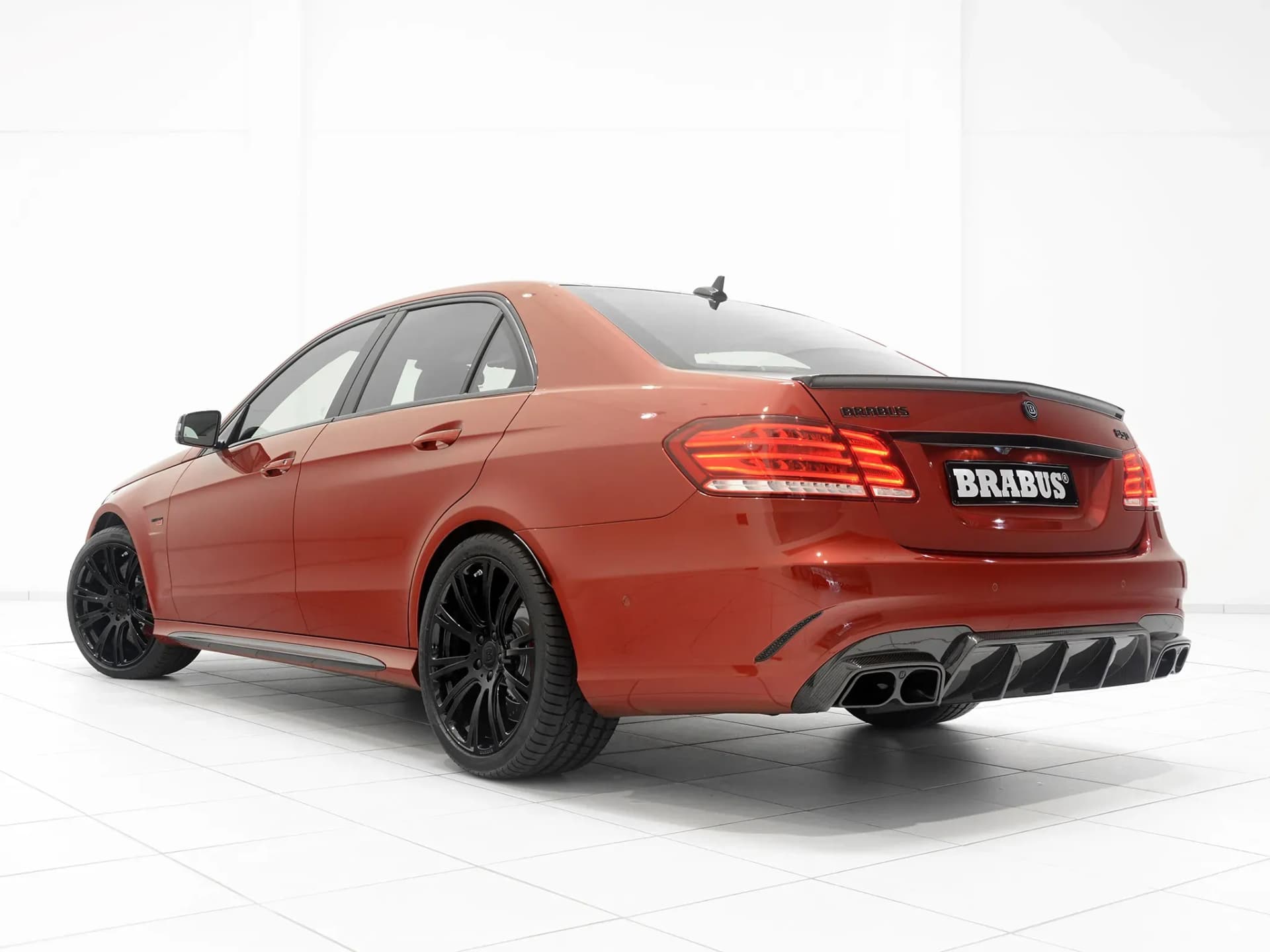 MERCEDES-BENZ-E-Klasse-AMG