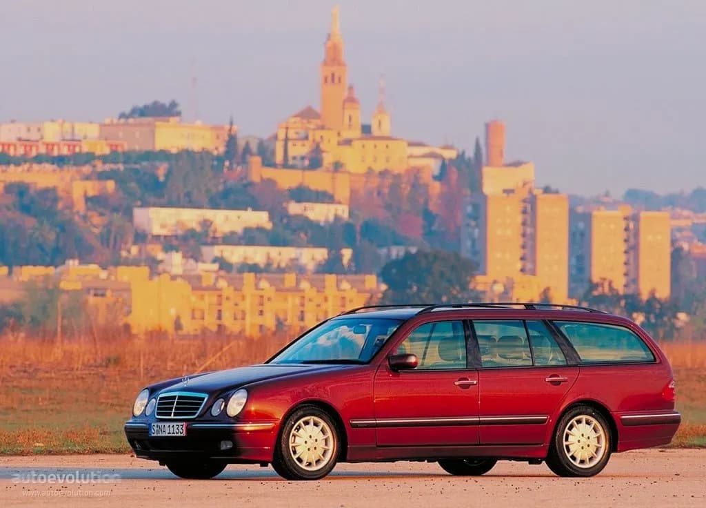 MERCEDES-BENZ-E-Klasse-T-Modell