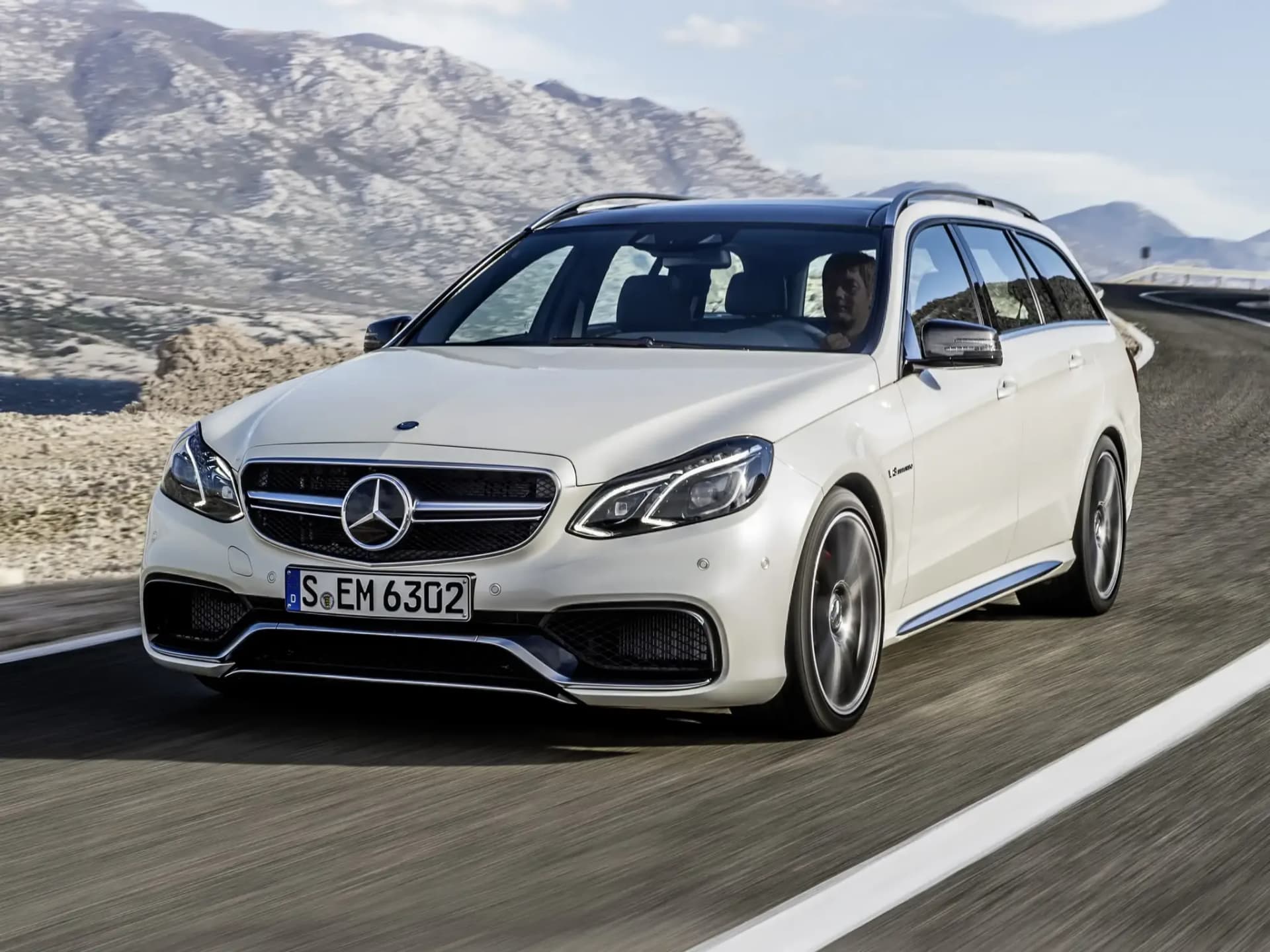 MERCEDES-BENZ-E-Klasse-T-Modell-AMG