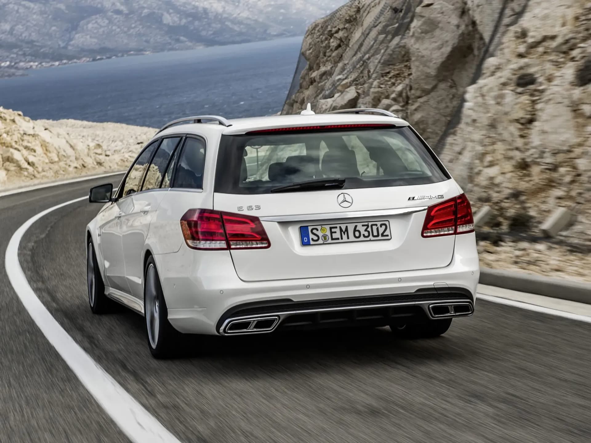 MERCEDES-BENZ-E-Klasse-T-Modell-AMG