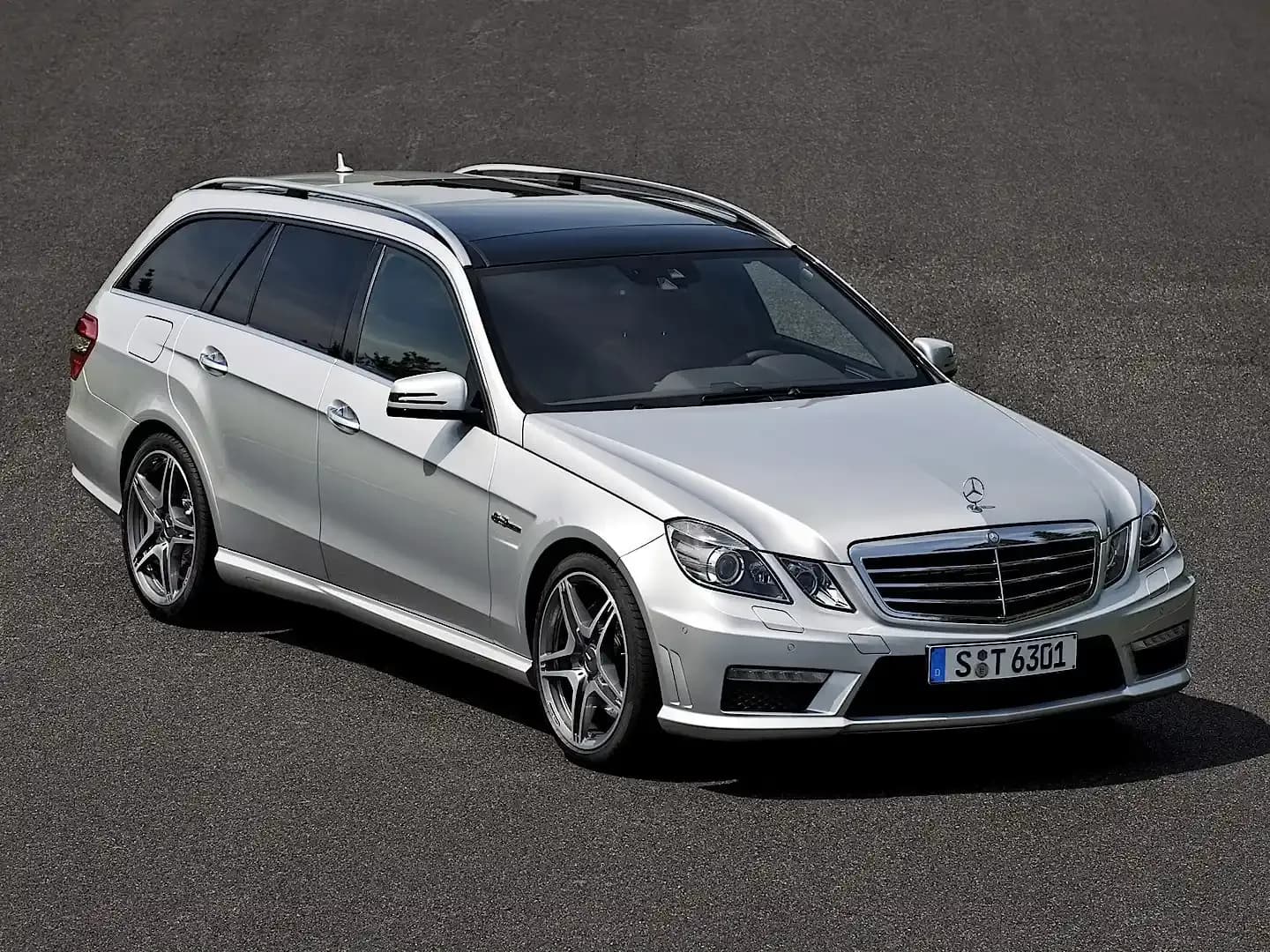 MERCEDES-BENZ-E-Klasse-T-Modell-AMG