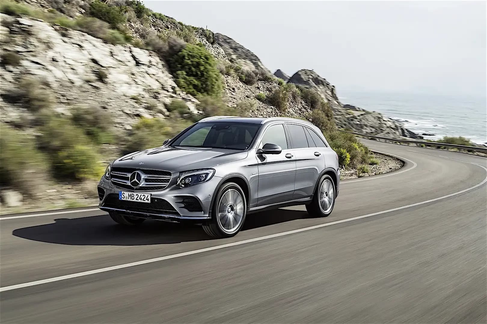 MERCEDES-BENZ-GLC-Class
