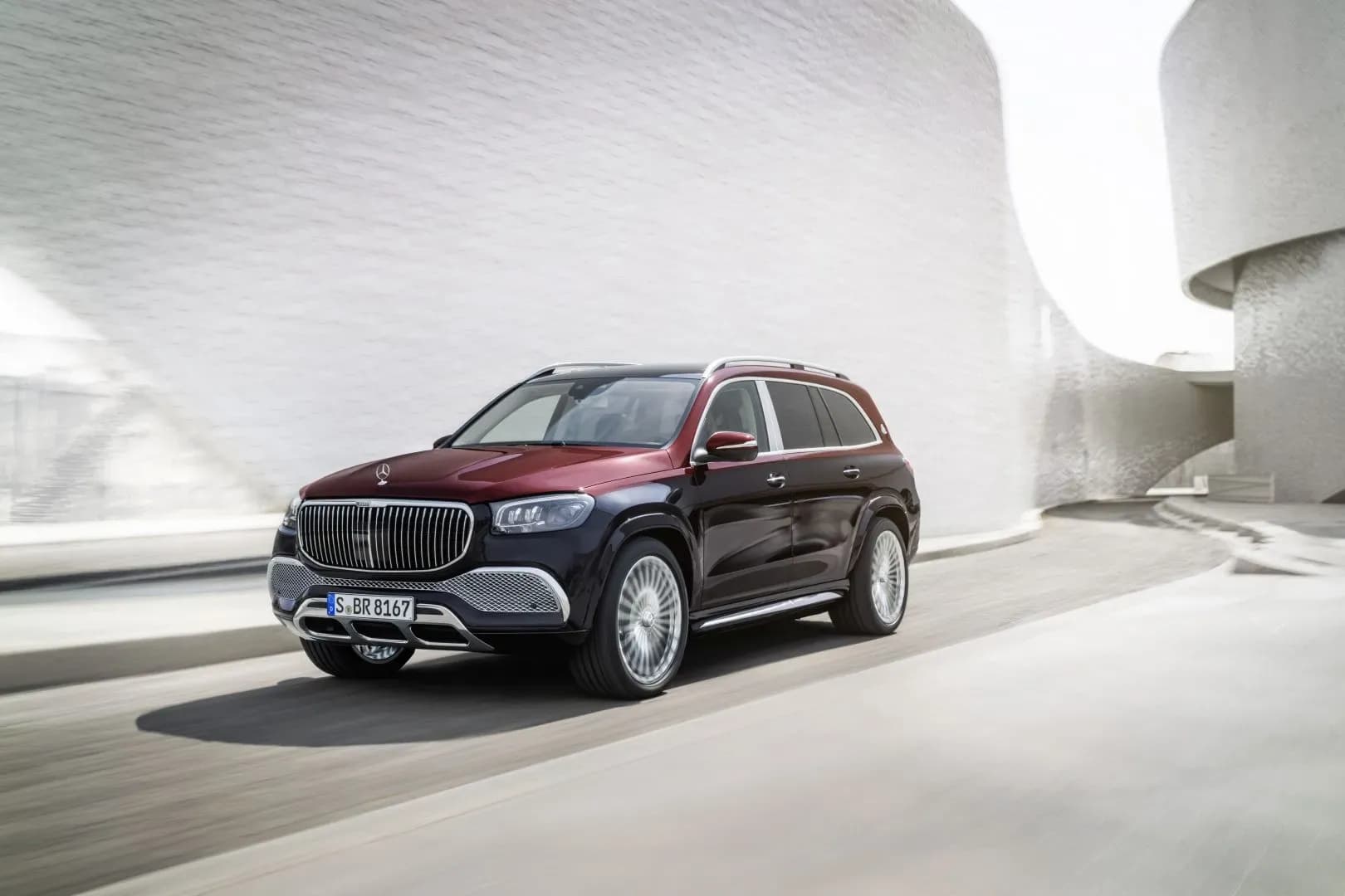 MERCEDES-BENZ-GLS-Maybach