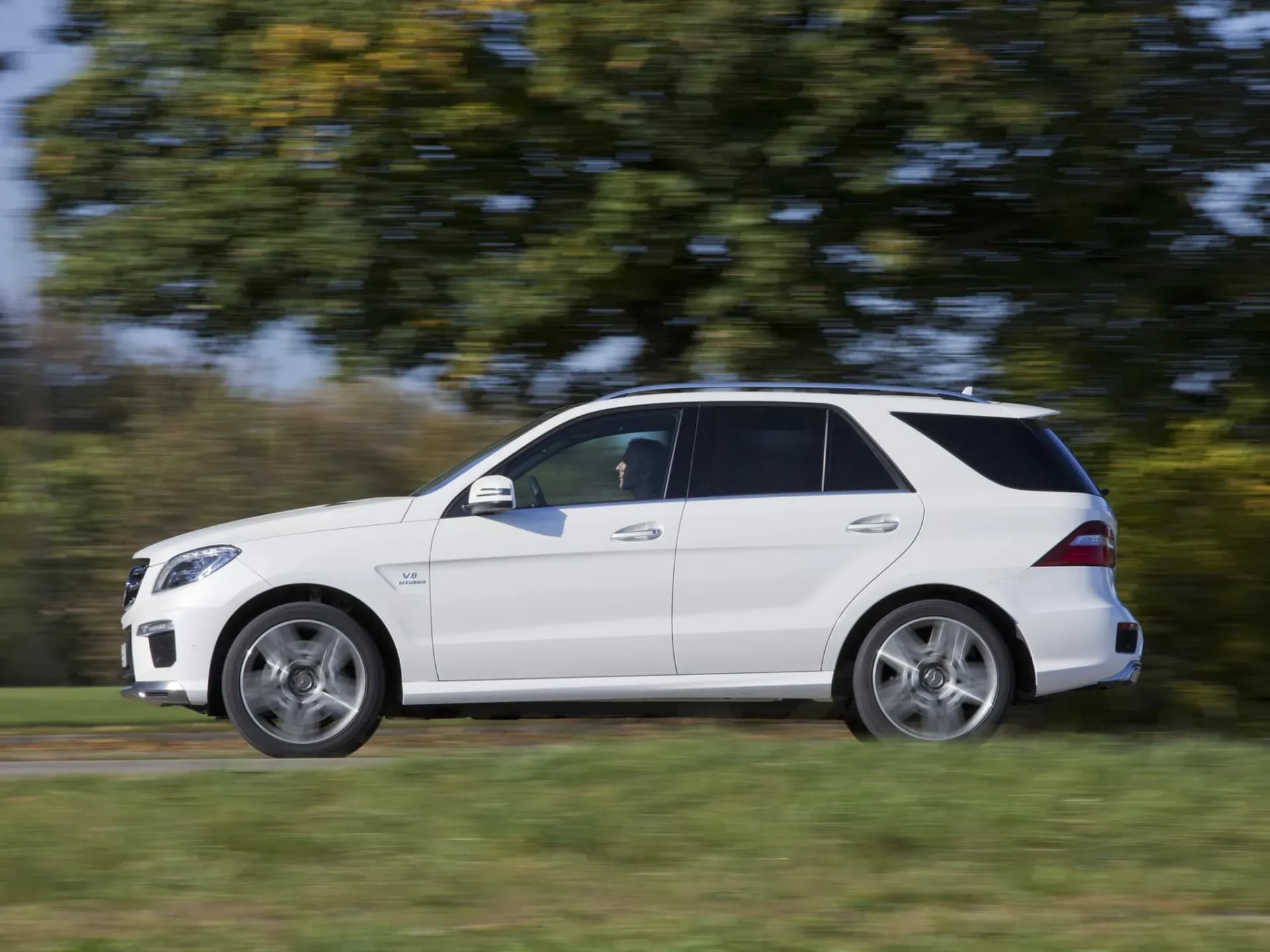 MERCEDES-BENZ-M-Klasse-AMG