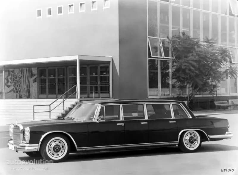 MERCEDES-BENZ-Pullman