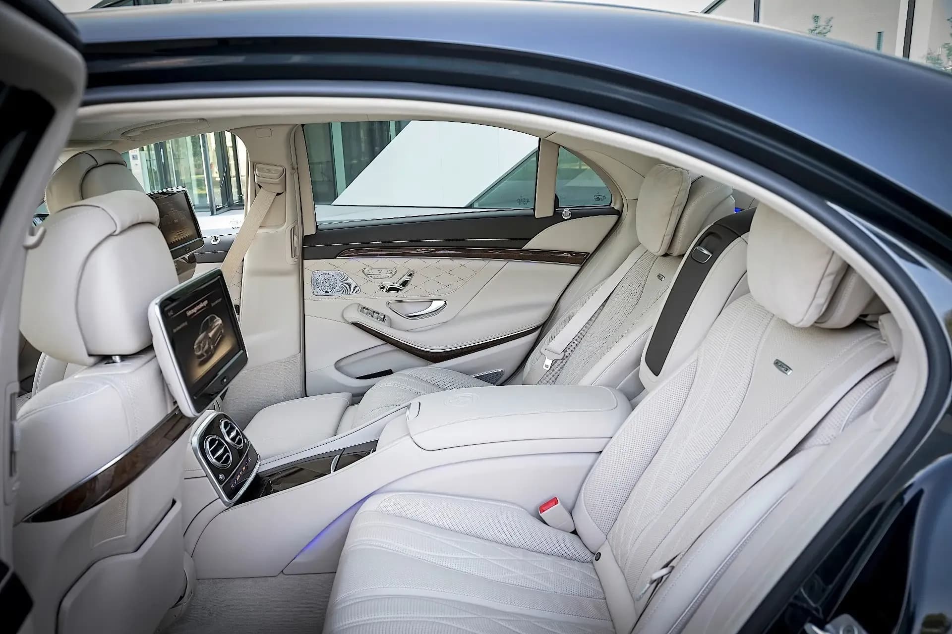 MERCEDES-BENZ-S-Klasse-AMG
