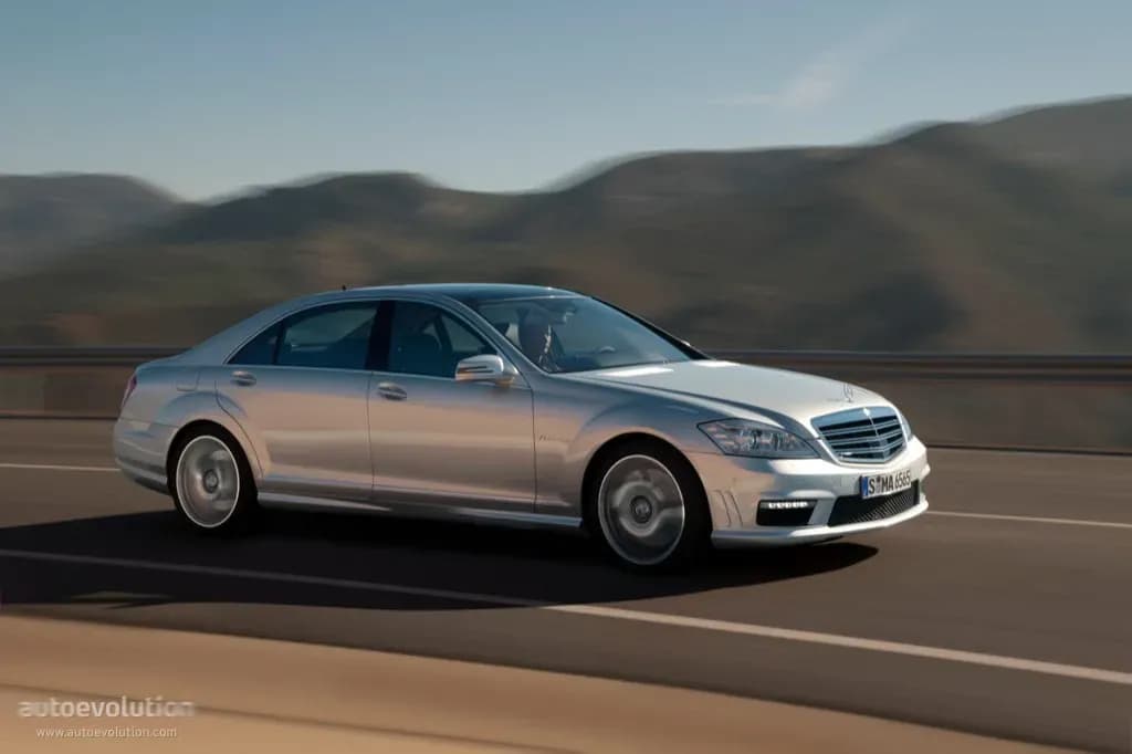MERCEDES-BENZ-S-Klasse-AMG