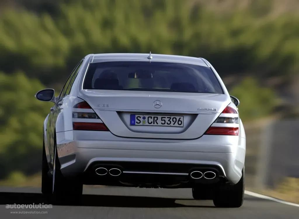 MERCEDES-BENZ-S-Klasse-AMG