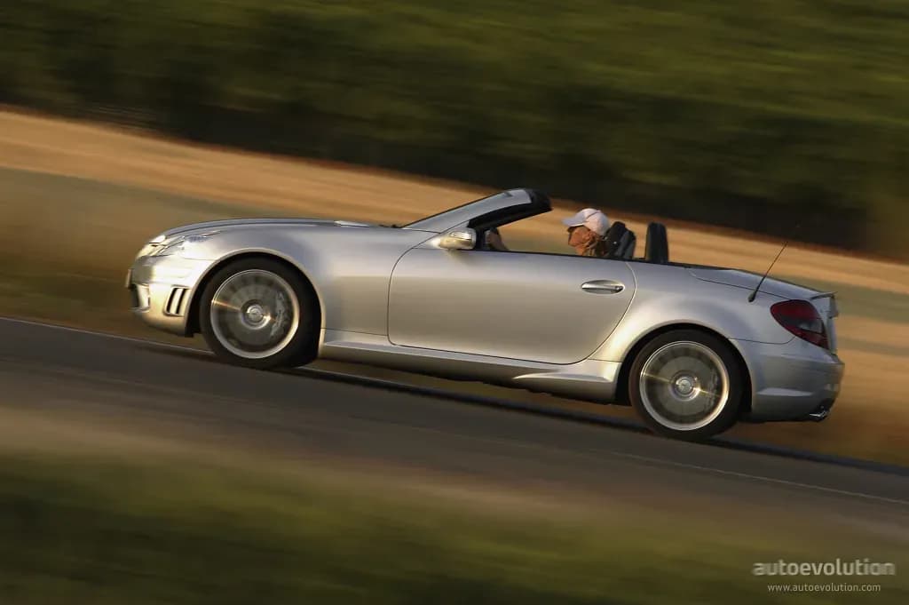 MERCEDES-BENZ-SLK-AMG