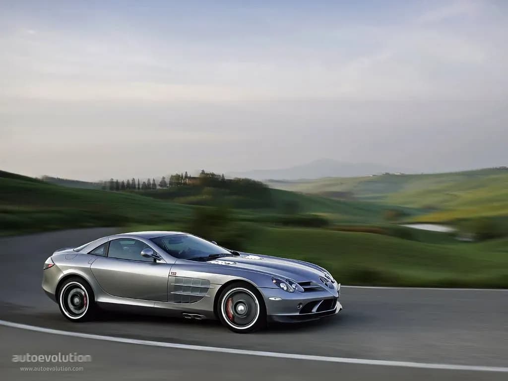 MERCEDES-BENZ-SLR-McLaren