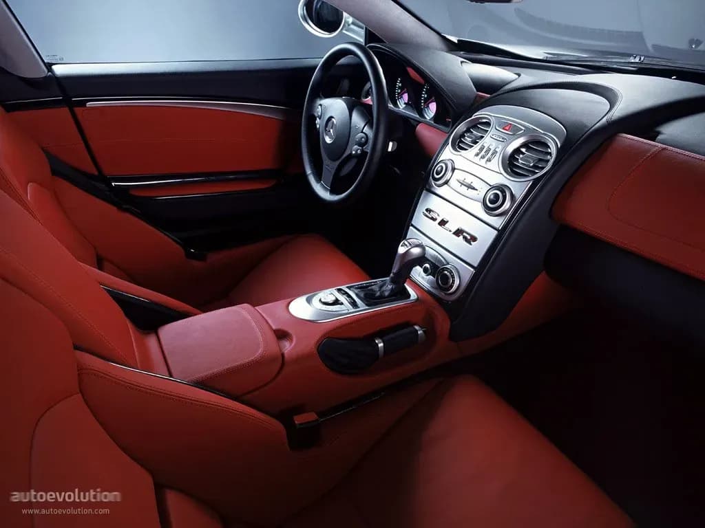MERCEDES-BENZ-SLR-McLaren