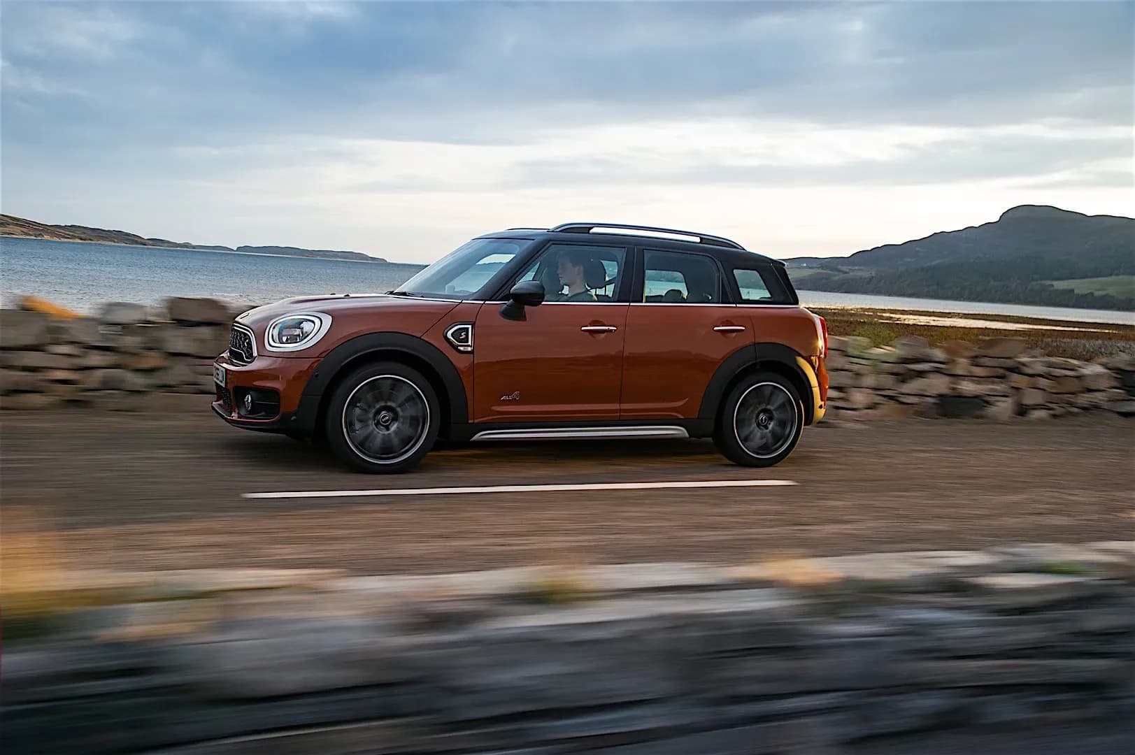 MINI-Countryman